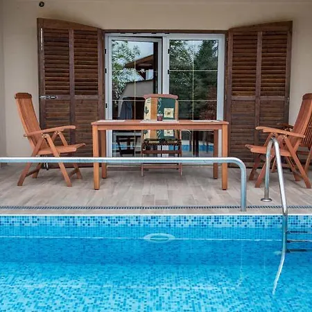 Apartmanhaz * バラトンフレド