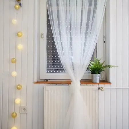 アパート Apartmanhaz *