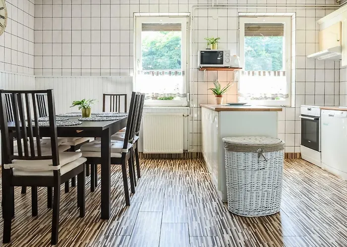 Apartmanhaz * Balatonfüred