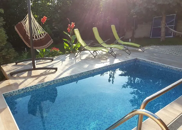Apartament Apartmanhaz *